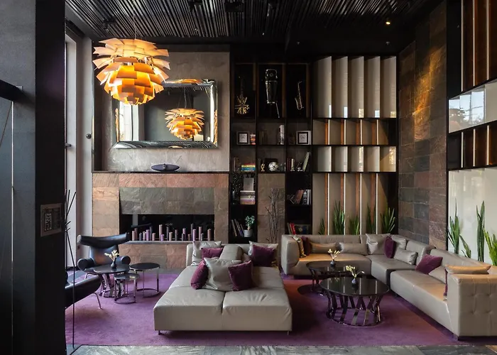11 Mirrors Design Hotel Київ